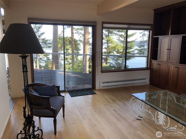 House for sale in Langley, Island County