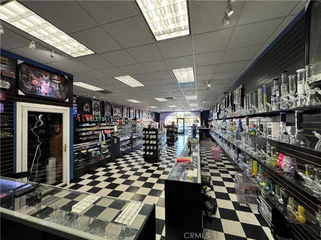 Commercial for sale in Canyon Lake, California