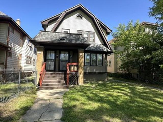 House for sale in Milwaukee, Wisconsin