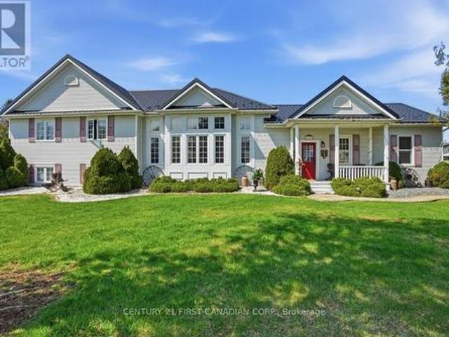 House for sale in Brooke-alvinston, Ontario