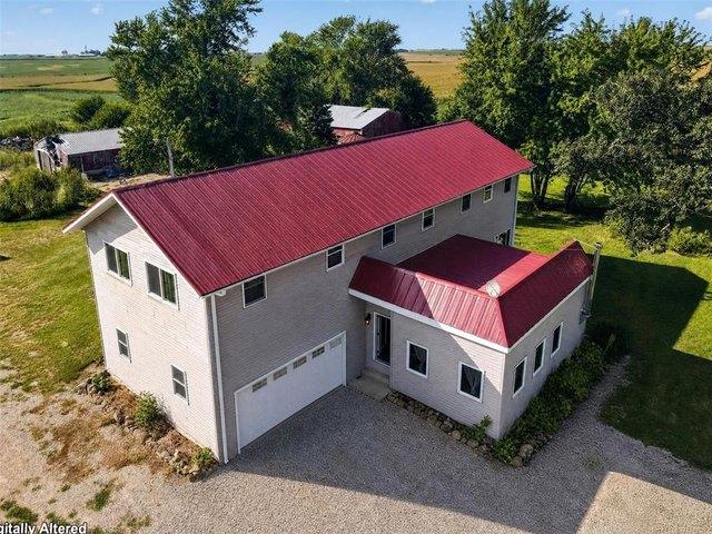House for sale in Linn, Iowa