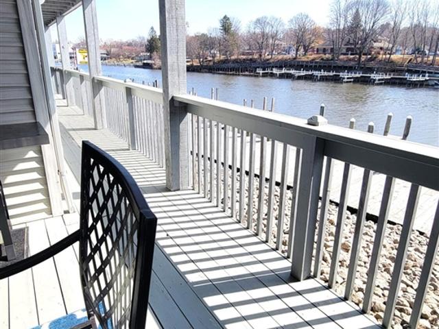 Condo for sale in Manistee, Michigan