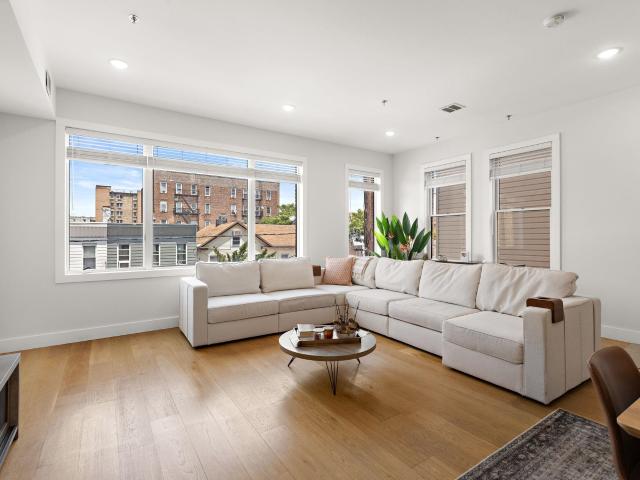 Condo for sale in Hudson, New Jersey