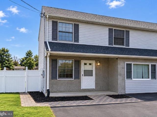 Townhouse for sale in Horsham, Pennsylvania