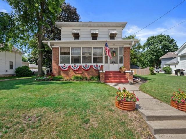 House for sale in Hartford, Wisconsin