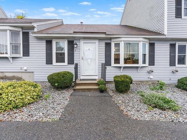 Condo for sale in Dracut, Massachusetts