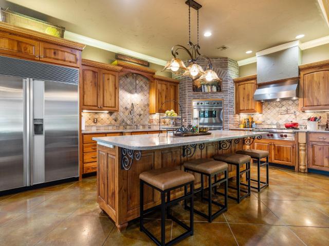 House for sale in Pineville, Missouri