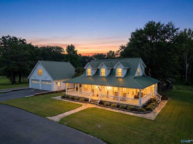 House for sale in Scottsboro, Alabama