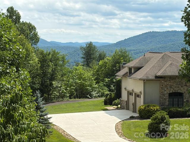 House for sale in Etowah, North Carolina