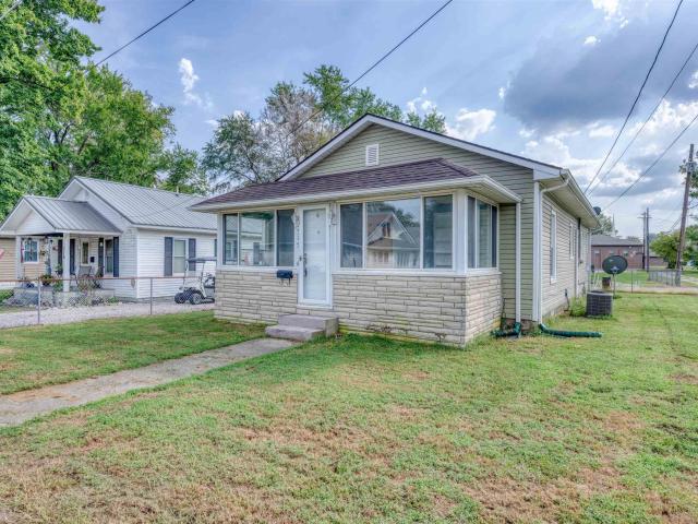 House for sale in Oakland City, Gibson County