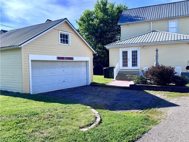 House for sale in Newcomerstown, Ohio
