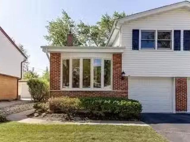 House for rent in Arlington Heights