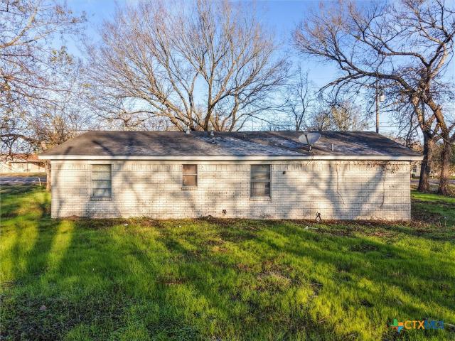 House for sale in Navarro, Texas