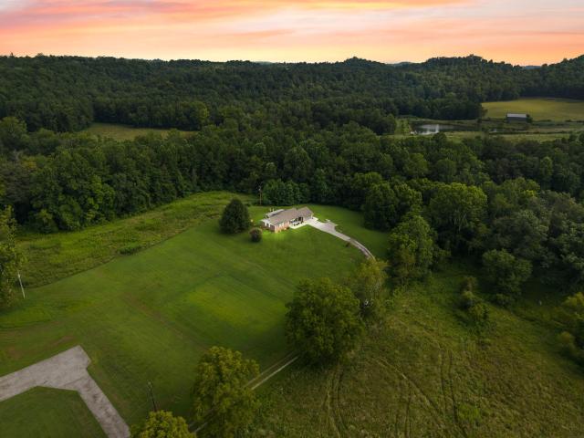 House for sale in Beattyville, Kentucky