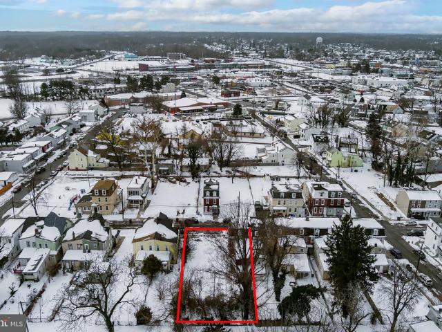 Townhouse for sale in Burlington, Burlington County
