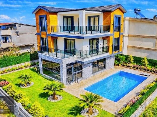 Marmaraereğlisi, Tekirdağ içerisinde satılık Villa