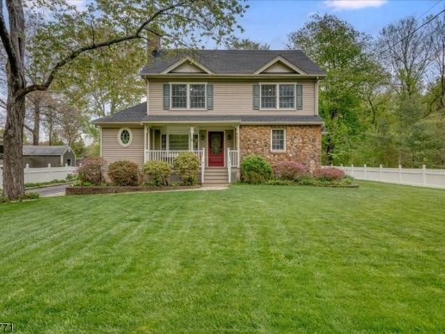 House for sale in Gillette, New Jersey