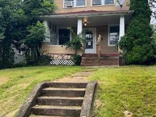 House for sale in New Castle, Pennsylvania
