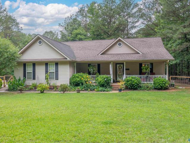 House for sale in Centre, Alabama