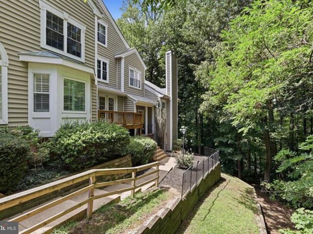 Condo for sale in Virginia