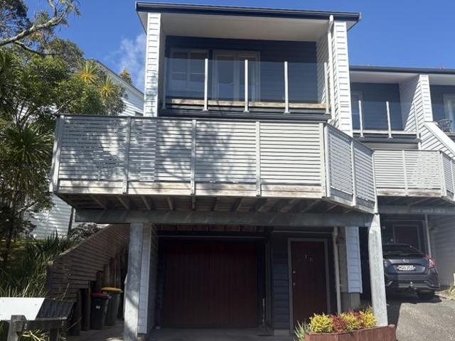 House for rent in Oteha, Upper Harbour