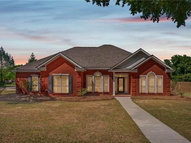 House for sale in Satsuma, Alabama