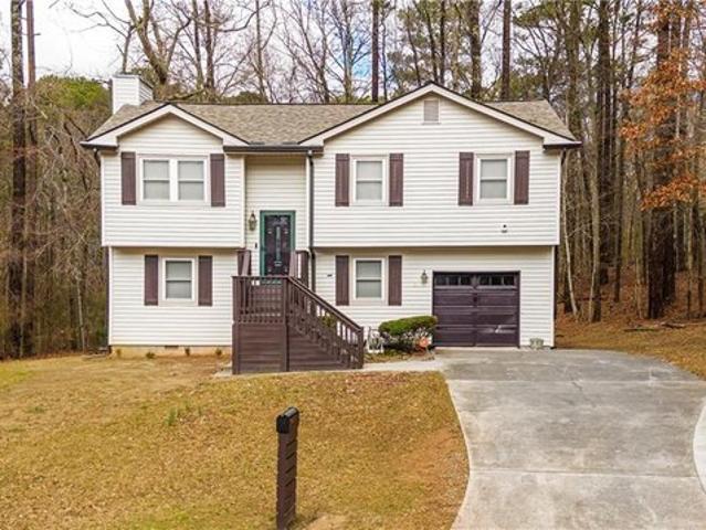 House for sale in Fairburn, Georgia