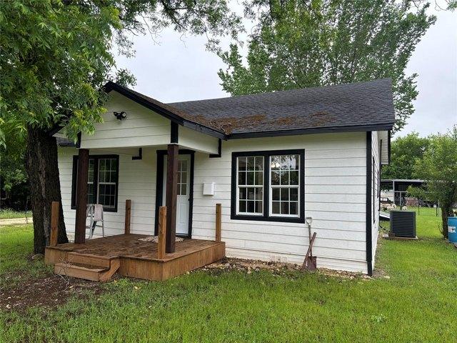 House for sale in Mertens, Texas