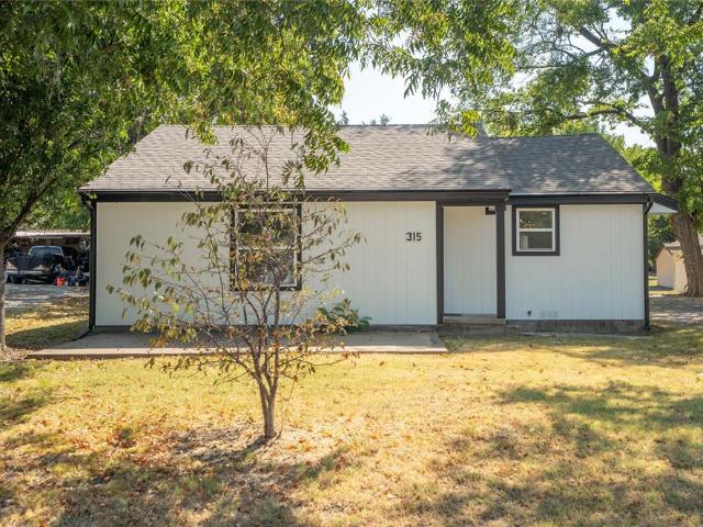 House for sale in Blue Ridge, Texas