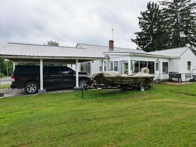 House for sale in Carmichaels, Pennsylvania