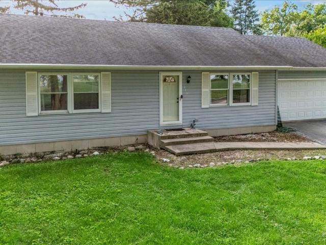 House for sale in Creston, Illinois
