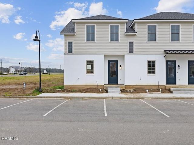 Townhouse for sale in Scott, Louisiana