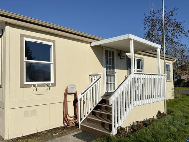 House for sale in Oregonia