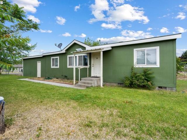 House for sale in Oregonia