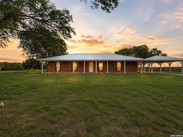 House for sale in Pleasanton, Texas