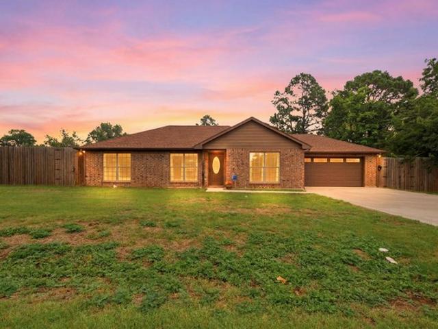 House for sale in Collinsville, Texas