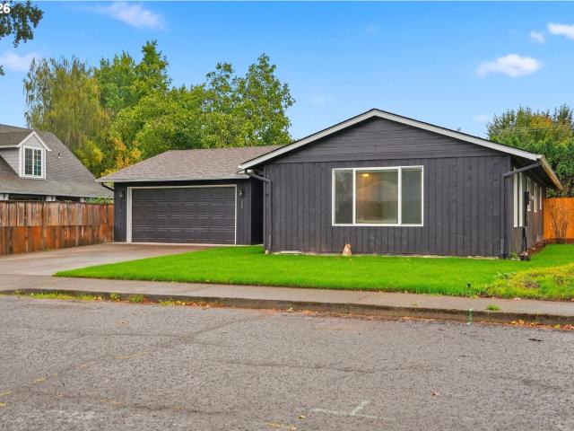 House for sale in Canby, Clackamas County