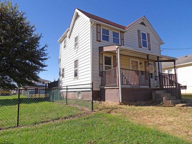 House for sale in Moundsville, Marshall County