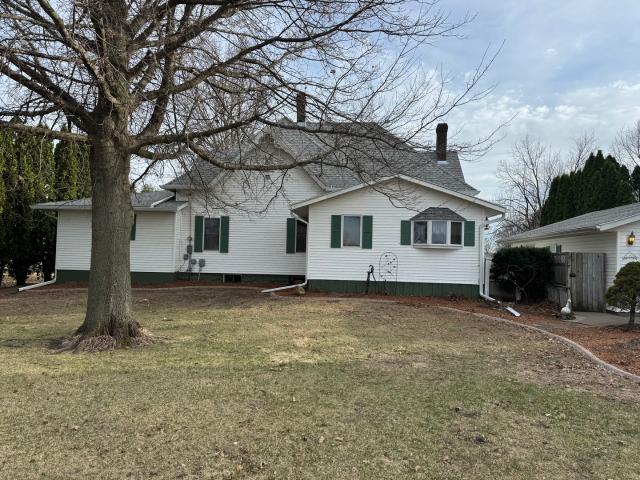 House for sale in Cedar, Iowa