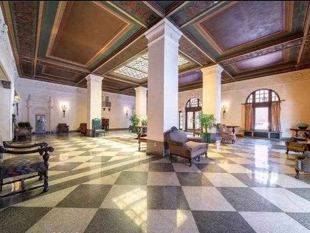 Condo for sale in Long Beach, California