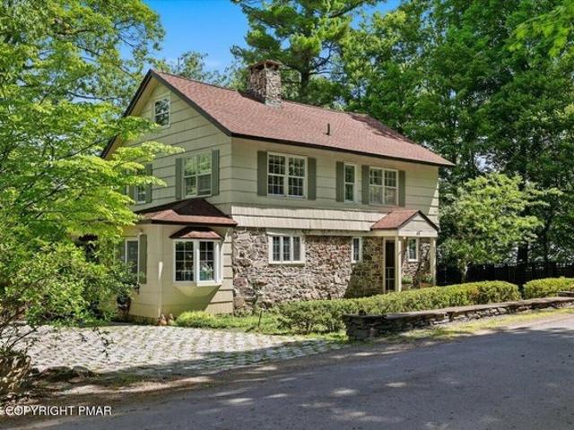 House for sale in Buck Hill Falls, Pennsylvania