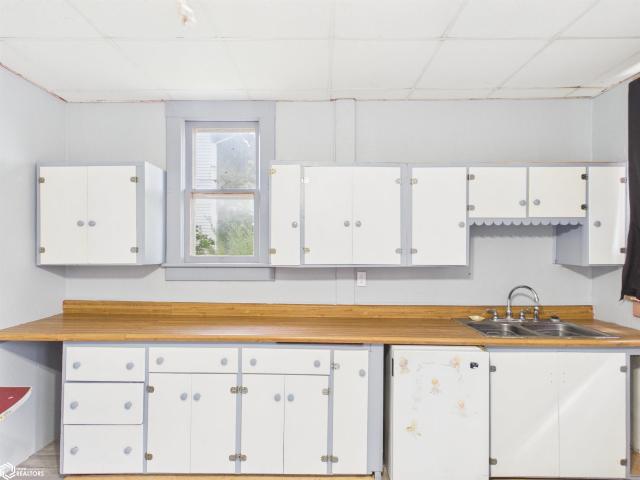 House for sale in Sigourney, Keokuk County
