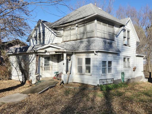 House for sale in Emmet, Iowa