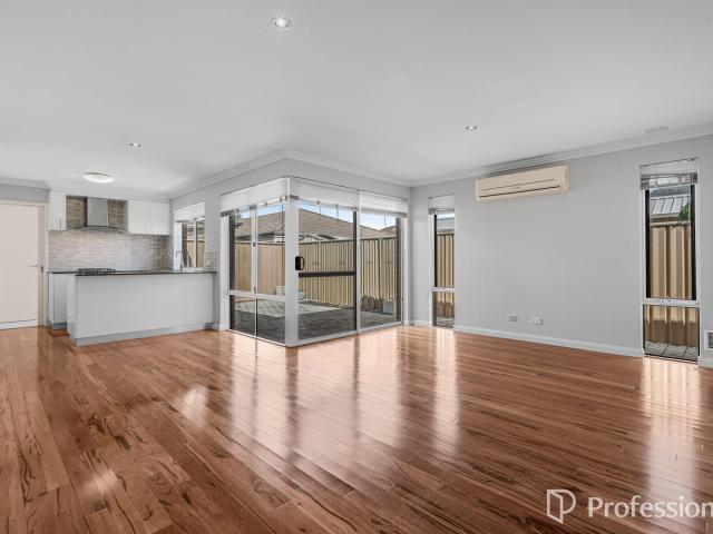Apartment for rent in Marangaroo, Western Australia