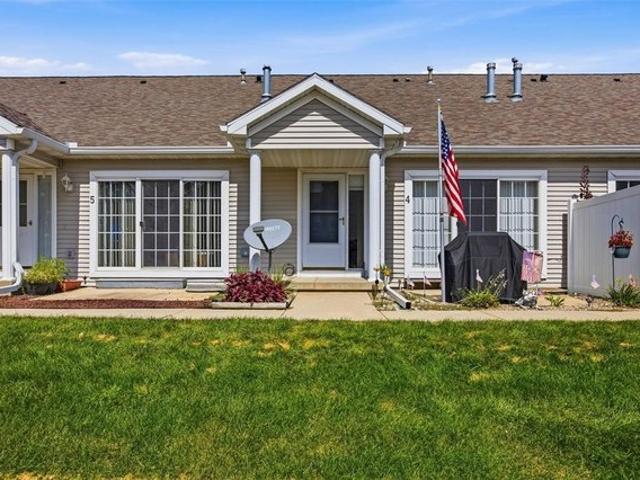 Condo for sale in Linn, Iowa