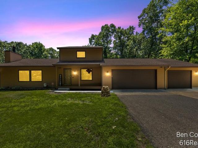 House for sale in Lowell, Michigan