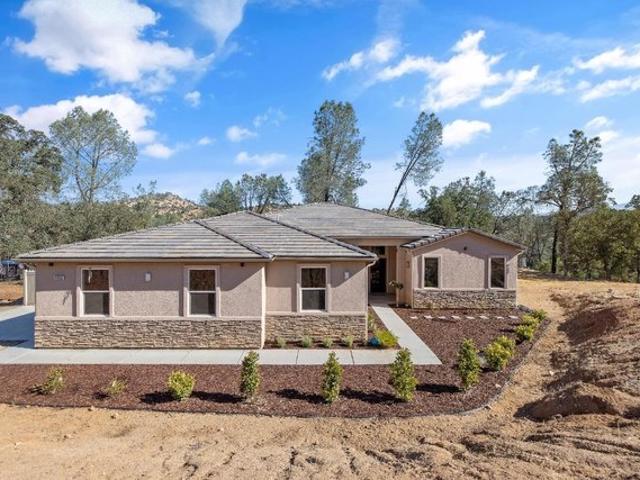 House for sale in Coarsegold, California