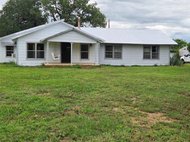 House for sale in Milam, Texas