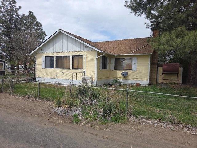 House for sale in Oregonia