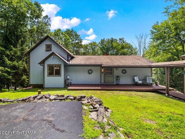House for sale in Henryville
